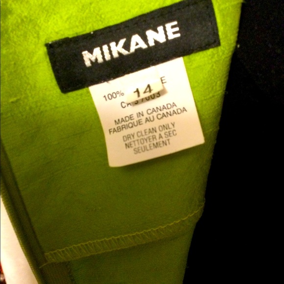 NEON PERIDOT GREEN 100 % PURE SILK BLOUSE-NWOT-RETRO - Picture 4 of 6